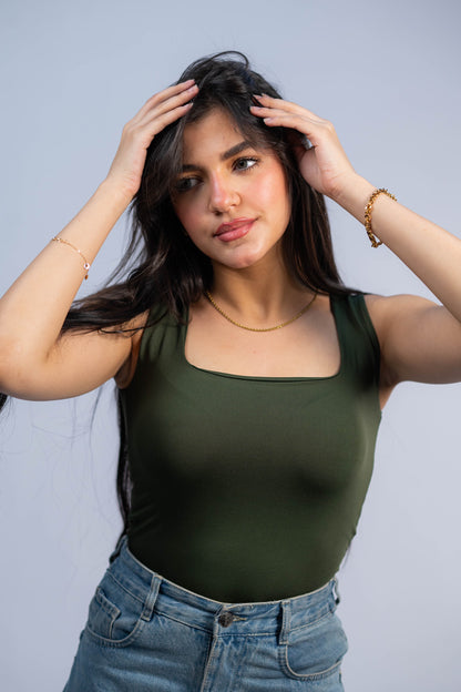 Tank Top Cut Sleeve